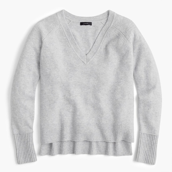 J. Crew Sweaters - J. Crew V-neck Sweater in Yarn size XXS NWT